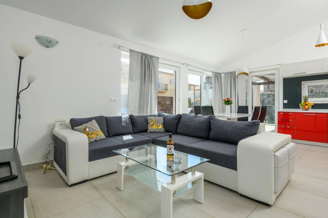 Vila Bobo Family House With Pool Vodnjan Exteriér fotografie
