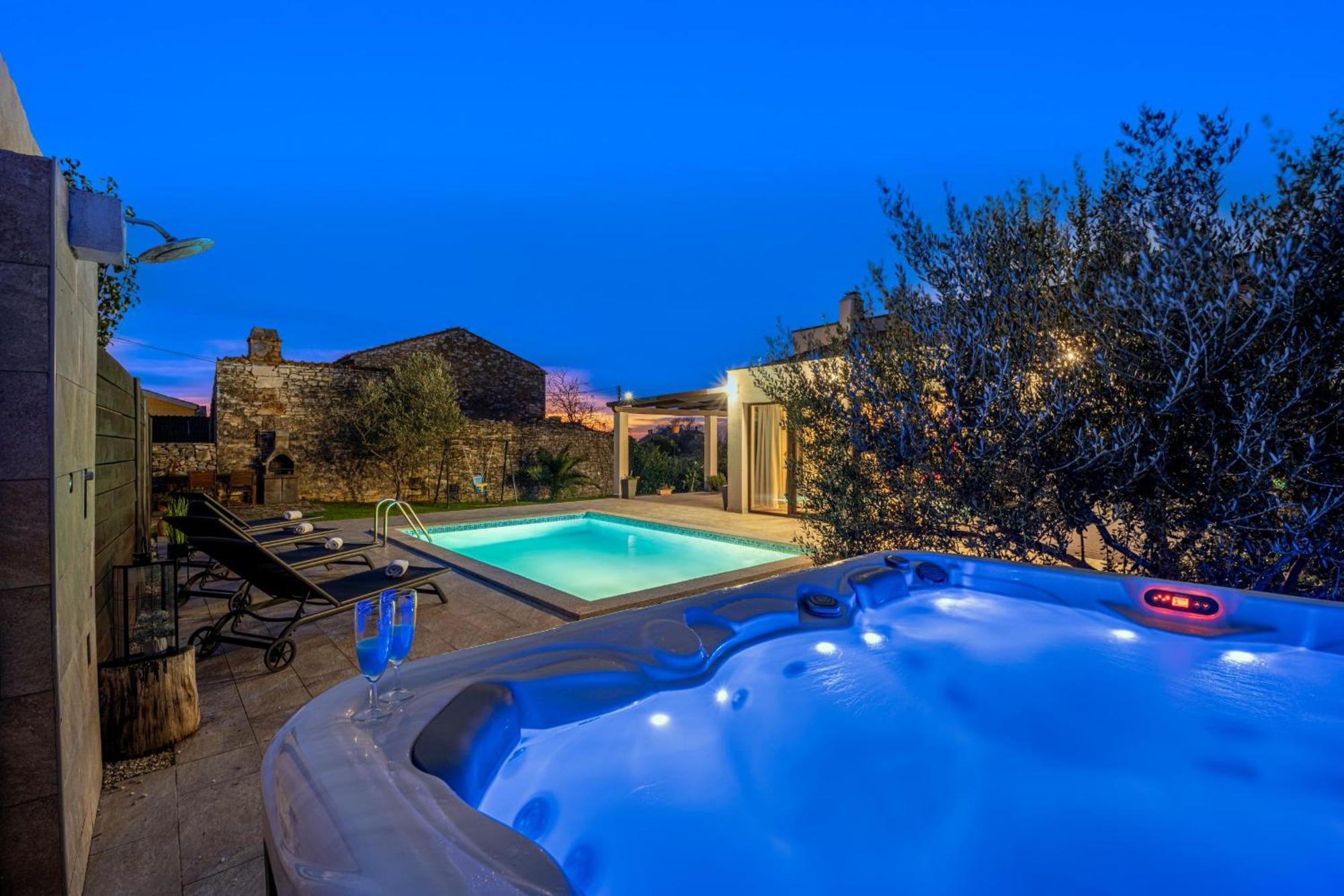 Vila Bobo Family House With Pool Vodnjan Exteriér fotografie